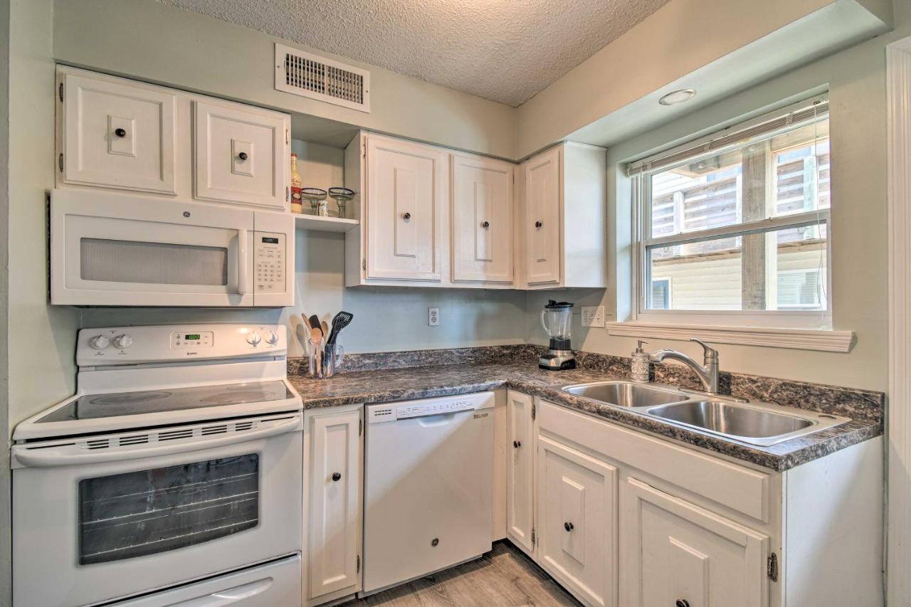 Gulf Shores Condo With Pool And Grill Walk To Beach! Kültér fotó